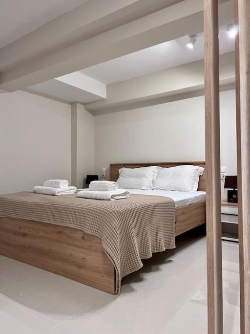 Minimal Cozy Apartment Mytilíni Exteriör bild